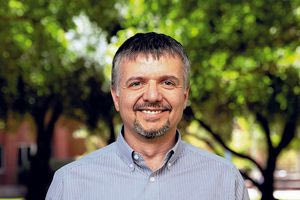 Ο Έλληνας που φωτογράφισε τη μαύρη τρύπα