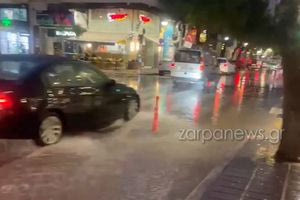 Η κακοκαιρία «Αλέξανδρος» έφτασε στα Χανιά – «Ποτάμια» οι δρόμοι