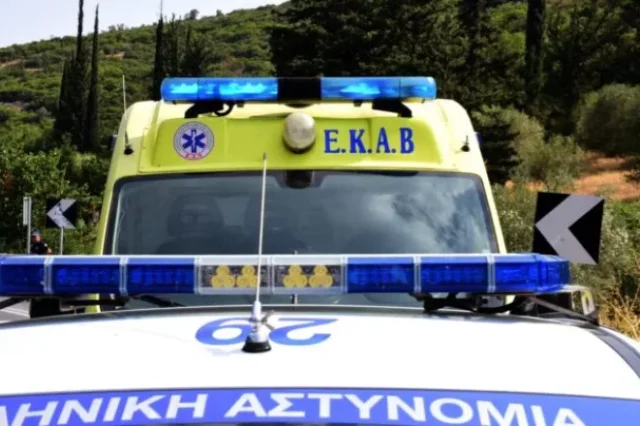 Σοβαρό τροχαίο στο Ηράκλειο – Αυτοκίνητο συγκρούστηκε με μηχανή