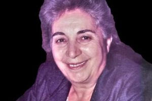 Συλλυπητήριο μήνυμα ΚΚΕ για το θάνατο της Ελένης-Λώλα Μανουρά (Ζωνολένη)