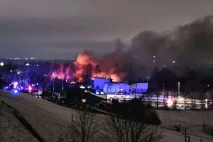 Τουρκία: Ισχυρή έκρηξη σε διυλιστήριο της Σμύρνης (vid)