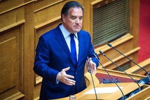 Βουλή: Ψηφίστηκε το νομοσχέδιο για τον προσωπικό γιατρό