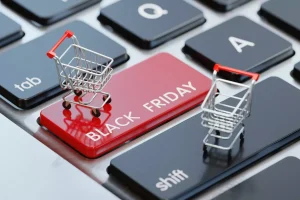 Black Friday 2024: Σήμερα η μεγάλη μέρα των εκπτώσεων, ανοιχτά τα εμπορικά την Κυριακή