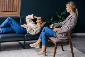 Γιατί πάει όλος ο κόσμος στον ψυχολόγο – Οι πιο συχνοί λόγοι