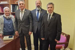 Δώρισαν έναν καρδιογράφο στο Κέντρο Υγείας Αρκαλοχωρίου