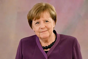 Οι Βρυξέλλες ξεψαχνίζουν τον ΟΠΕΚΕΠΕ και το Μαξίμου… θυμήθηκε το καλαμπόκι του Αθανασόπουλου!  Η… τυρόπιτα της αντιπαράθεσης Φλωρίδη-Ζωής – Αρχές Ιουλίου μας έρχεται η Ανγκέλα. Ε, όχι και ποια Ανγκέλα! Ξεχνιέται;