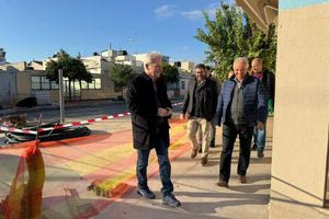 Αυτοψία στην ανάπλαση της οδού Σταδίου στη Νέα Αλικαρνασσό έκανε ο Αλέξης Καλοκαιρινός