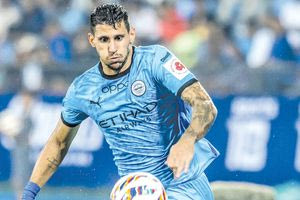 Ινδία: Eφθασε τα 8 γκολ ο Νίκος Καρέλης, χαρίζοντας “διπλό” στην ομάδα του (vid)