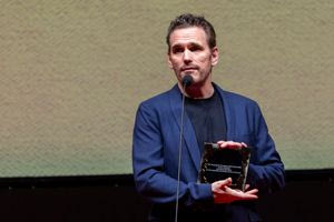 65ο ΦΚΘ: Με τιμητικό Χρυσό Αλέξανδρο βραβεύθηκε ο Ματ Ντίλον για την προσφορά του στην κινηματογραφική τέχνη