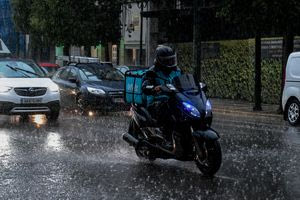 Κακοκαιρία Alexandros: Ήχησε το 112 για τη Θεσσαλία, Φθιώτιδα, Εύβοια, Σποράδες