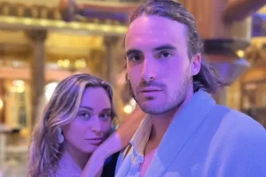 Στέφανος Τσιτσιπάς για τη σχέση του με την Πάουλα Μπαντόσα: «Μου θυμίζει λίγο τη μάνα μου»