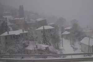 Ντύθηκαν στα λευκά Φλώρινα, Νυμφαίο και Πισοδέρι