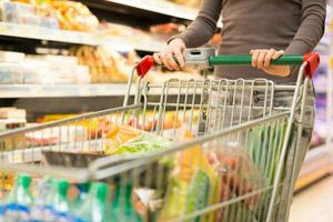 Ακρίβεια: Τα ταμπελάκια ξανάρχονται – Σε δέκα μέρες στα ράφια των σούπερ μάρκετ