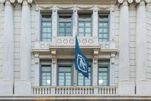 Επίσκεψη σε τουριστικές μονάδες και υποστηρικτικές υποδομές της Κρήτης από τον CEO της Alpha Bank