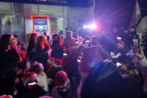 Φωταγωγήθηκε το Χριστουγεννιάτικο δέντρο στο Δήμο Βιάννου