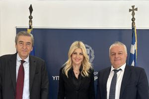 Συνάντηση Πανελλήνιας Ομοσπονδίας Διευθυντών Ξενοδοχείων με την Υφυπουργό Τουρισμού