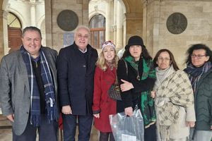 Στο Χριστουγεννιάτικο «bazaar» για τη ΜΕΘ Παίδων του ΠΑΓΝΗ ο Δήμαρχος Βιάννου