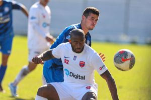 Super League 2: Ο Μπούσης πήρε τη …μπουκιά από το στόμα των Χανίων (vid)