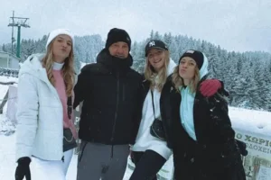 Νίκος Πλακιάς: «Για δεύτερη χρονιά θα λείπουν από το τραπέζι μας τρία πιάτα…»