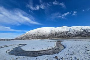 Βιάννος: Στα λευκά το οροπέδιο και η εκκλησία του Αγίου Πνεύματος
