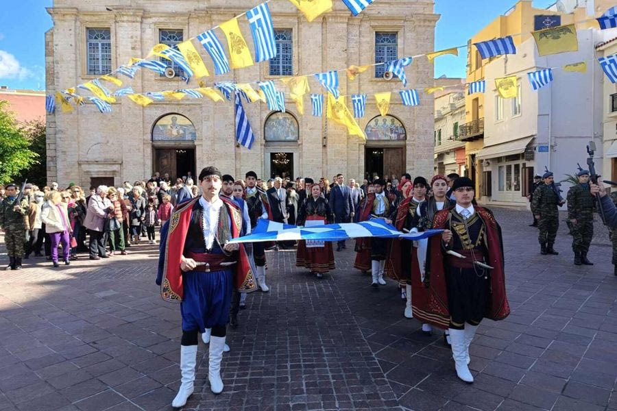 Λαμπρές εκδηλώσεις για τα 111 χρόνια από την Ένωση της Κρήτης με την Ελλάδα