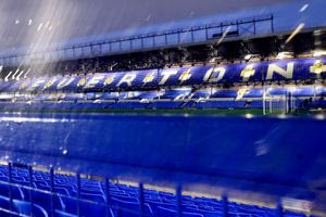 Premier League: Αναβλήθηκε το Εβερτον-Λίβερπουλ λόγω της καταιγίδας «Ντάραγκ»