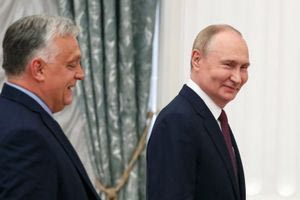 Τηλεφώνημα Όρμπαν στον Πούτιν για τη λήξη του πολέμου στην Ουκρανία