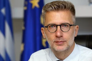 Αλλάζει η Ελλάδα; – Κυβερνητικό μανιφέστο από τον Άκη Σκέρτσο