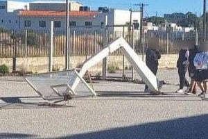 Ζωγράφου: Μπασκέτα σχολείου ξεκόλλησε και τραυμάτισε μαθητή