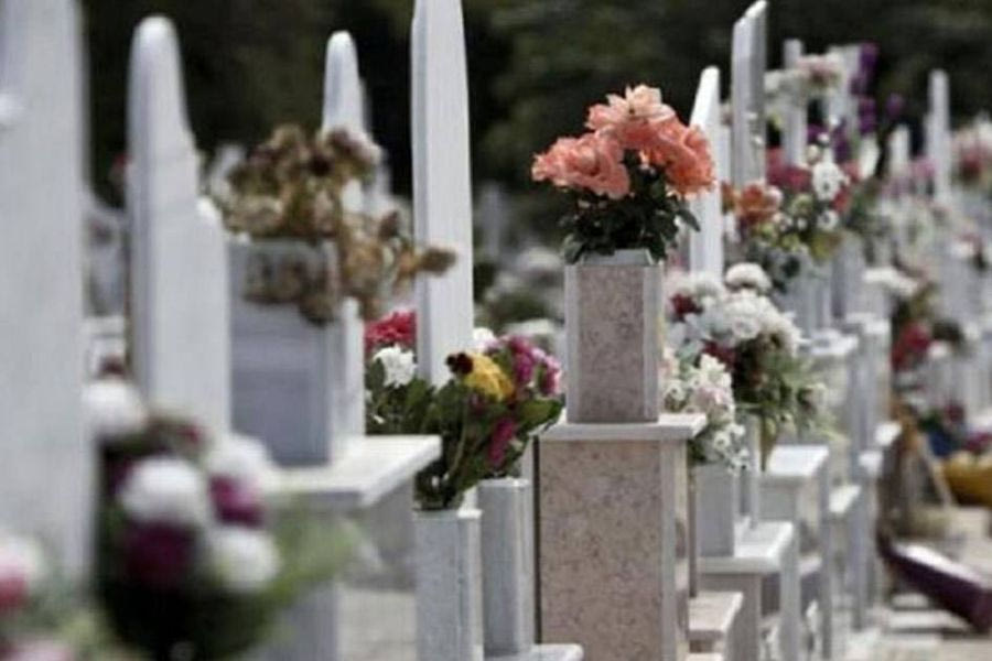 Συνελήφθη άντρας που έκλεβε καντήλια από νεκροταφεία