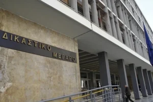 Θεσσαλονίκη: Απολογείται σήμερα ο 14χρονος που μαχαίρωσε τον πατέρα της φίλης του