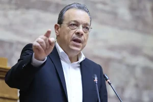 Ο ΣΥΡΙΖΑ θα ψηφίσει τις αμυντικές δαπάνες