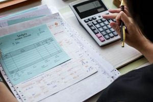 Κατάργηση τέλους επιτηδεύματος: Ποια είναι τα οφέλη για ελεύθερους επαγγελματίες και εργοδότες