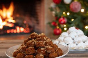 Το απόλυτο debate: Μελομακάρονα ή κουραμπιέδες;