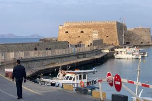 Νέα μέτρα πρόσβασης για ΑμεΑ στον Βόρειο Λιμενοβραχίονα Ηρακλείου