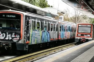 Συνελήφθη 35χρονος για τη δολοφονία άνδρα έξω από τον σταθμό του ΗΣΑΠ στον Άγιο Ελευθέριο