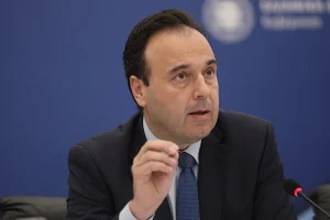 Κάμερες στους δρόμους: 1.000 μέχρι το καλοκαίρι – Θα καταγράφεται το πρόσωπο μόνο του οδηγού