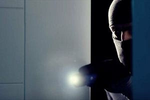 Αττική: Εξιχνιάστηκαν 17 κλοπές από σπίτια – Οι διαρρήκτες χρησιμοποιούσαν ταξί για τις μετακινήσεις τους