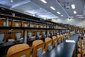 Η εξίσωση της διαγραφής των «αιωνίων» φοιτητών