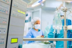 ΠΑΓΝΗ: Κρίσιμες οι σημερινές εξετάσεις για την 3χρονη  που βρέθηκε στον πυθμένα πισίνας στην Ρόδο