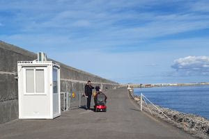 Βόλτα μετ’ εμποδίων στην λεωφόρο by pass για τα ΑμεΑ