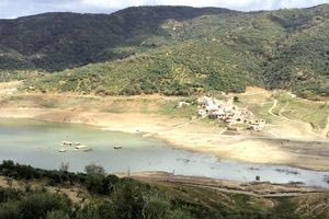 Κίνηση ματ για Αποσελέμη και υδροδότηση Ηρακλείου