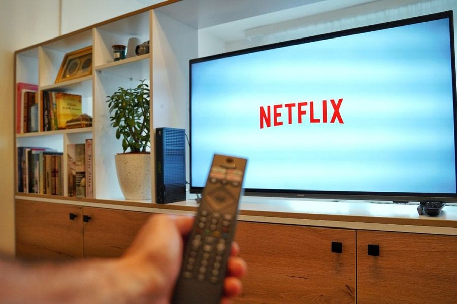 Netflix: Παρά το ρεκόρ κερδών και εσόδων αυξάνει την premium αλλά και την απλή συνδρομή