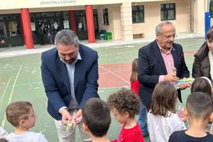 Χιλιάδες οδοντόβουρτσες σε μαθητές σχολείων της Κρήτης