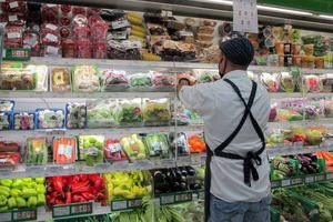 Πόσο μας παχαίνουν τα σούπερ μάρκετ – Τι δείχνει μελέτη σε 97 χώρες