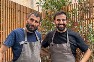 To Akra του Σπύρου Πεδιαδιτάκη στον οδηγό Michelin