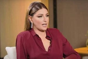 Έλενα Παπαρίζου: «Τον έπιασα από τον γιακά και είπα “αυτός με παρενόχλησε”»