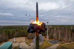 Πούτιν: Η σειριακή παραγωγή πυραύλων Oreshnik θα αρχίσει σύντομα