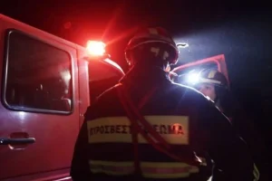 Θεσσαλονίκη: Επιχείρηση της Πυροσβεστικής για τη μεταφορά σε ασφαλές σημείο ορειβάτισσας που τραυματίστηκε στον Όλυμπο