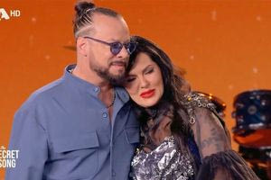 Η Σάννυ Μπαλτζή αποκάλυψε πώς έγραψε το τραγούδι «Το Παλιό μου Παλτό»